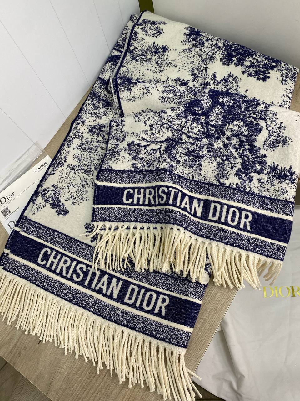 Christian Dior плед BP-26677 премиум Christian Dior плед BP-26677 премиум