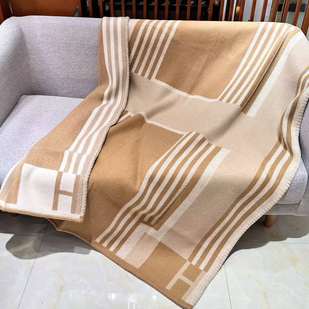 Hermes BP-42513 стильный плед Hermes BP-42513 стильный плед