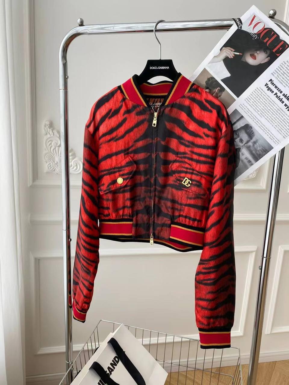 Коллекционный бомбер Dolce & Gabbana BP-51412 Коллекционный бомбер Dolce & Gabbana BP-51412