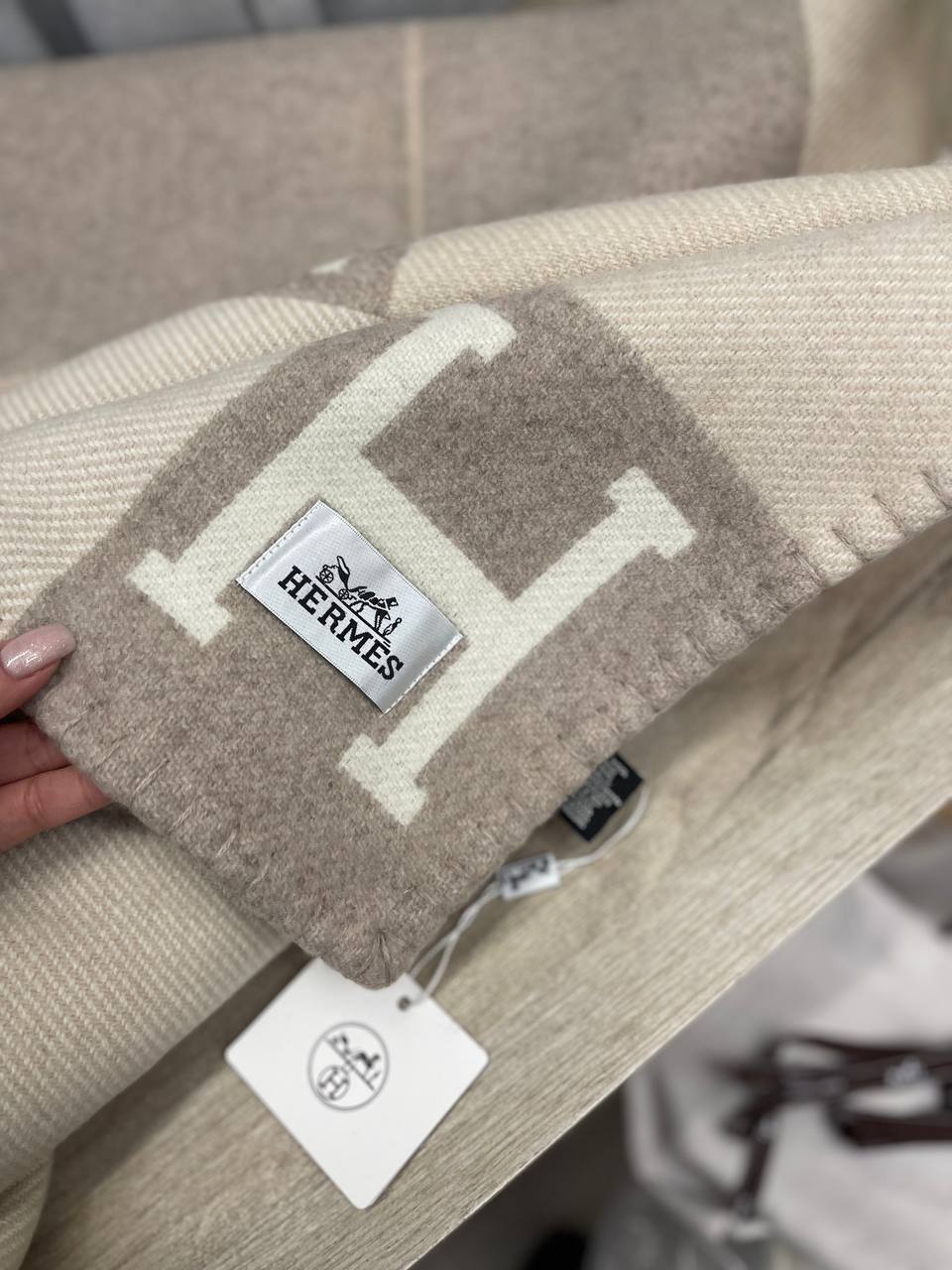 Hermes BP-43366 премиальный плед Hermes BP-43366 премиальный плед