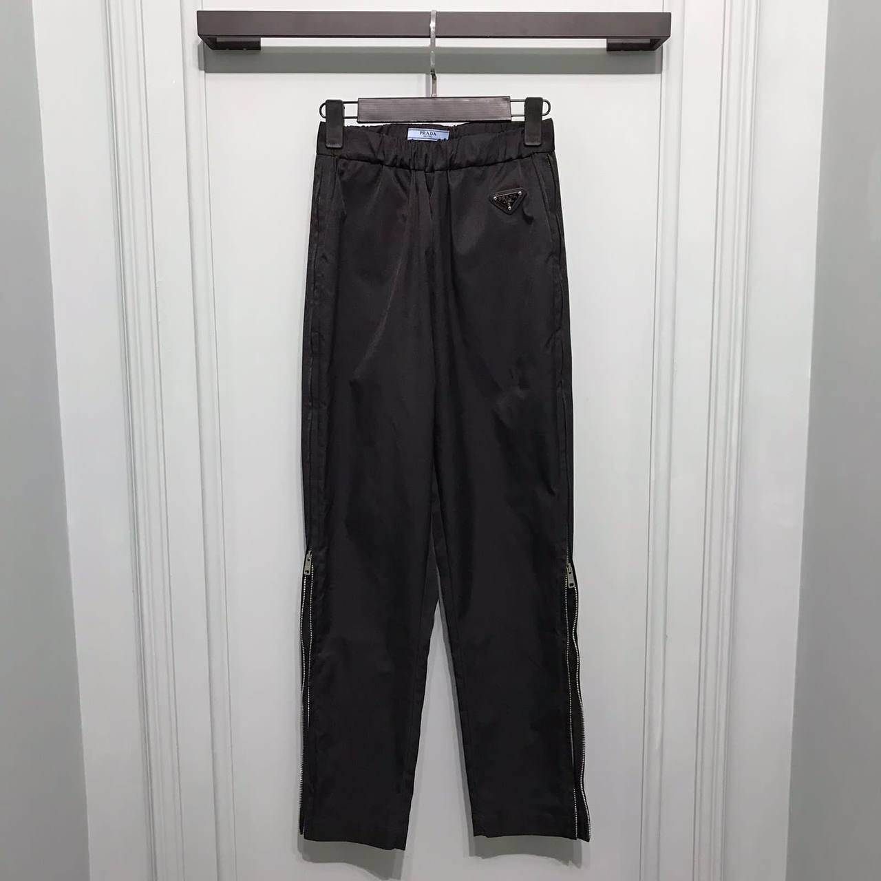 Брендовые брюки Prada BP-15026 Брендовые брюки Prada BP-15026