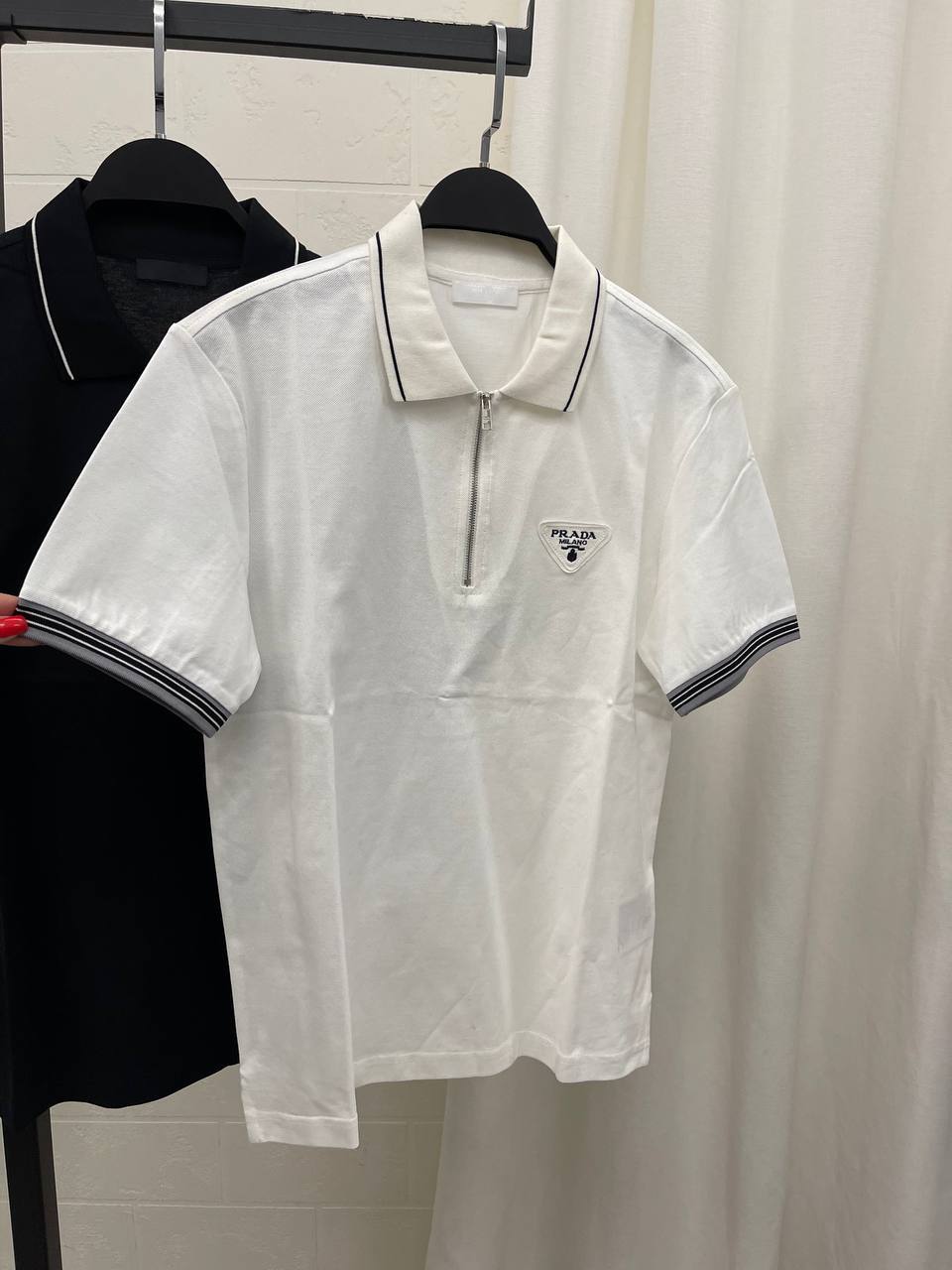 Повседневное поло BP-46887 Prada Повседневное поло BP-46887 Prada