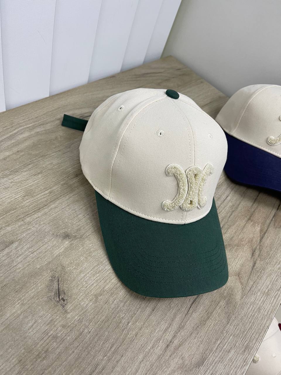 Стильная бейсболка Celine BP-24060 Стильная бейсболка Celine BP-24060