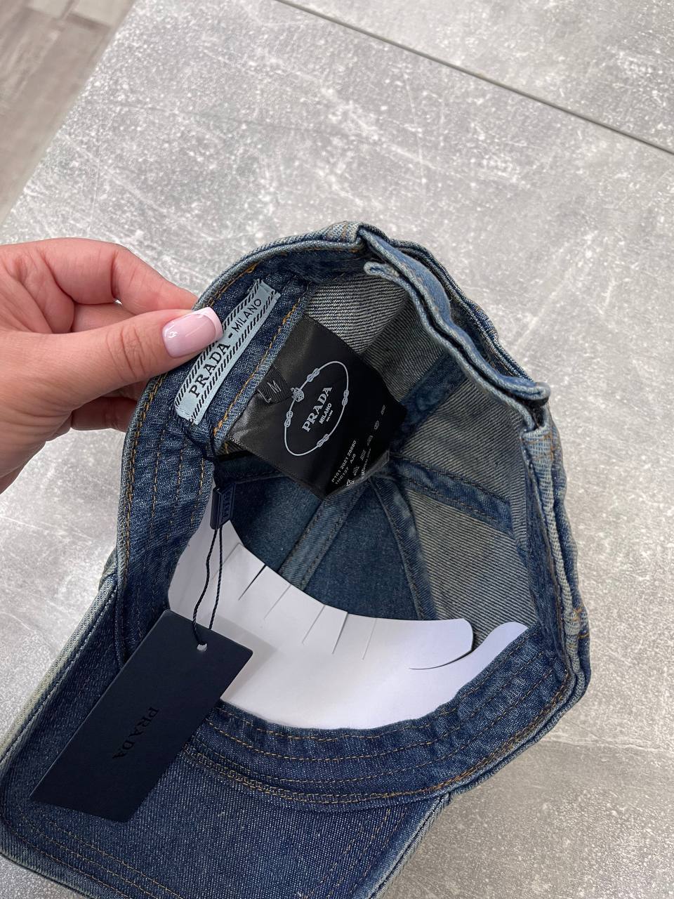 Бейсболка Prada BP-48807 Бейсболка Prada BP-48807