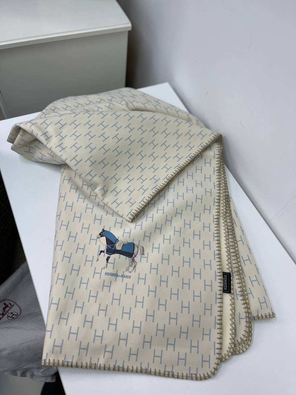 Hermes плед 200*180 см BP-26660 премиум Hermes плед 200*180 см BP-26660 премиум