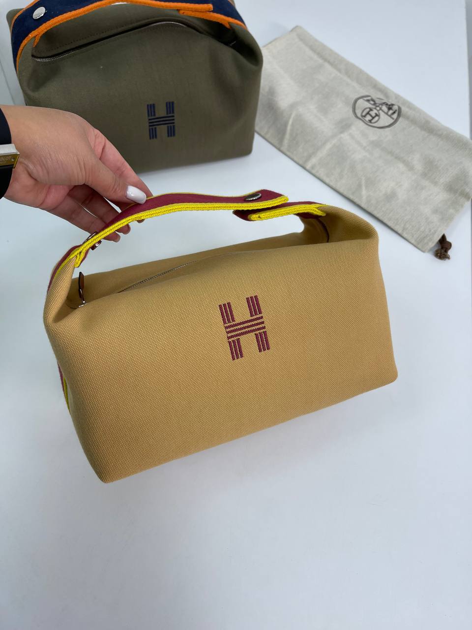 Косметичка темно-желтая женская премиум Hermes BP-19666 Косметичка темно-желтая женская премиум Hermes BP-19666