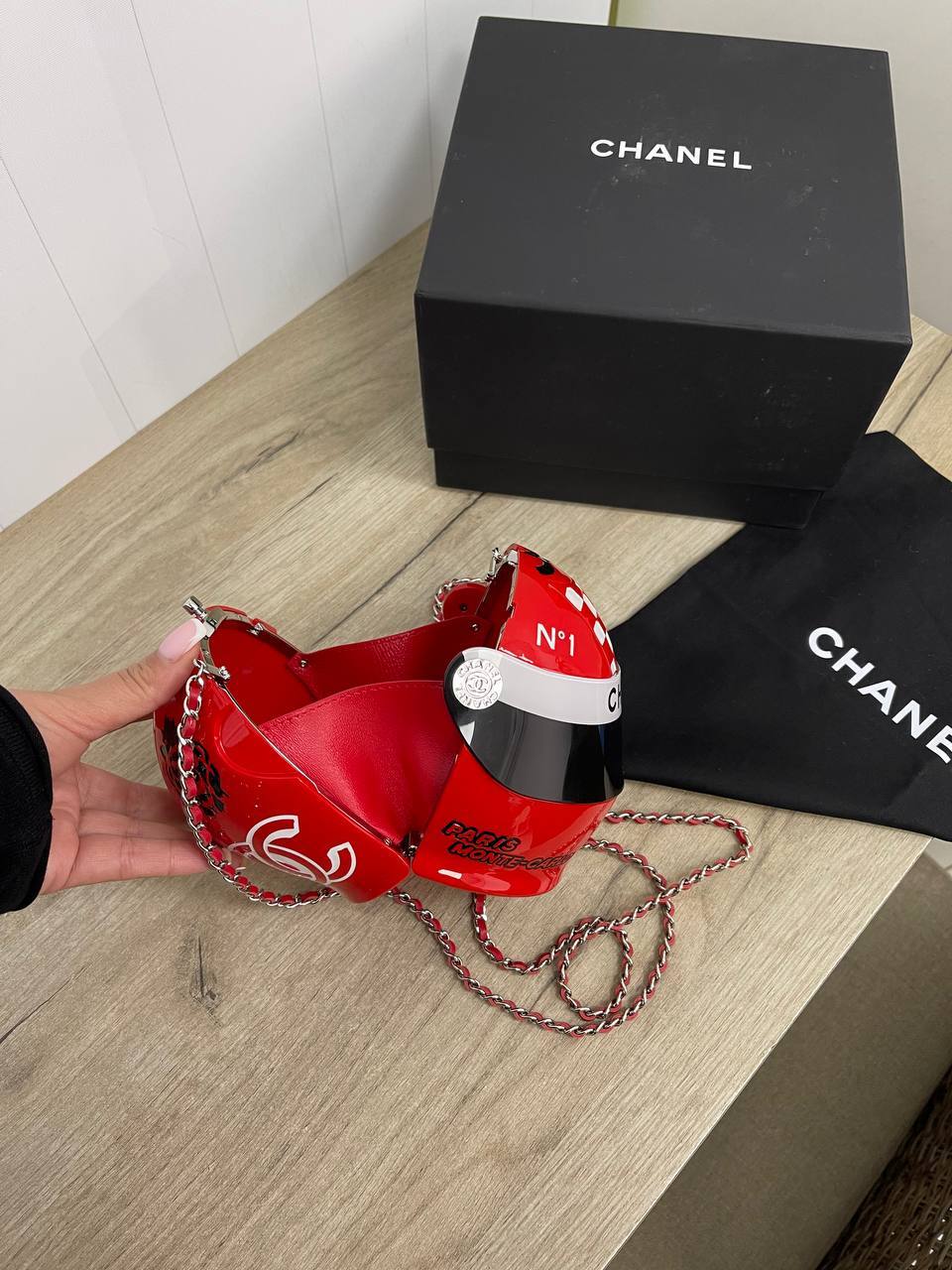 Элитный клатч Helmet Minaudiere Chanel BP-26389 Элитный клатч Helmet Minaudiere Chanel BP-26389