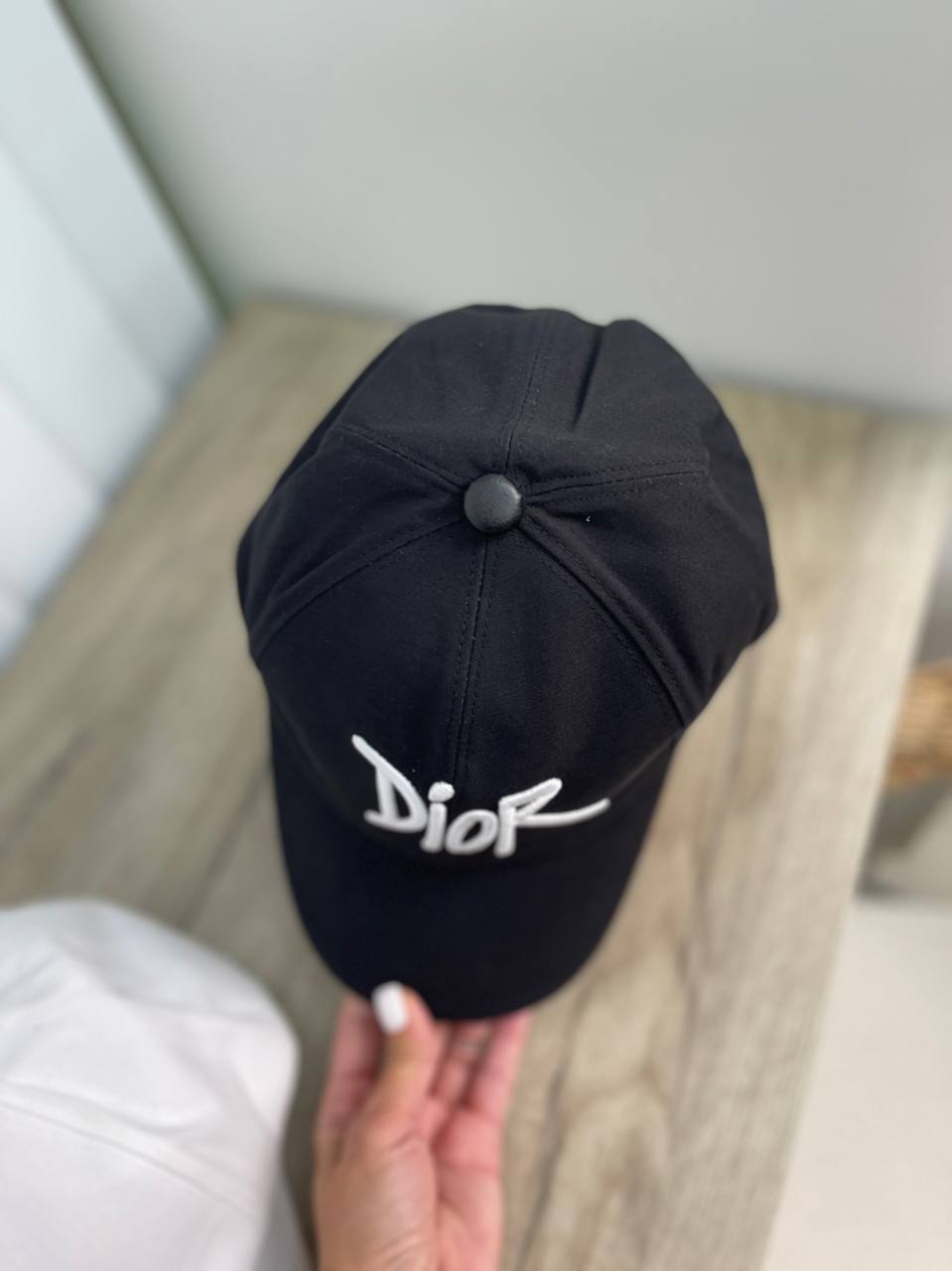 Бейсболка премиальная Christian Dior BP-16028 Бейсболка премиальная Christian Dior BP-16028