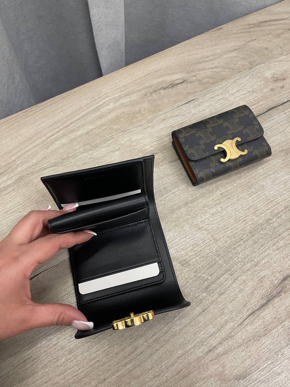 Элитный кошелёк Celine BP-45901 Элитный кошелёк Celine BP-45901