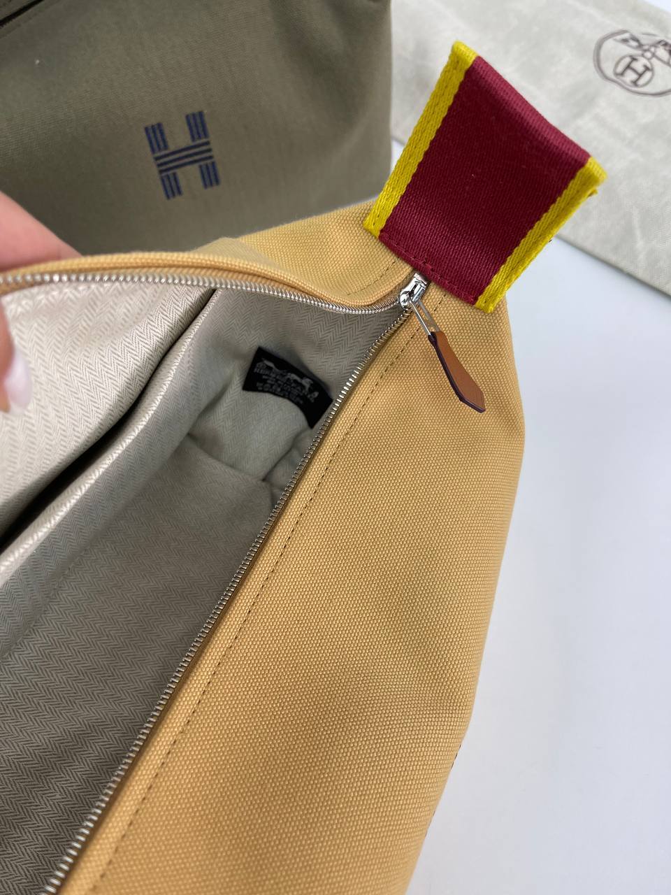 Косметичка темно-желтая женская премиум Hermes BP-19666 Косметичка темно-желтая женская премиум Hermes BP-19666