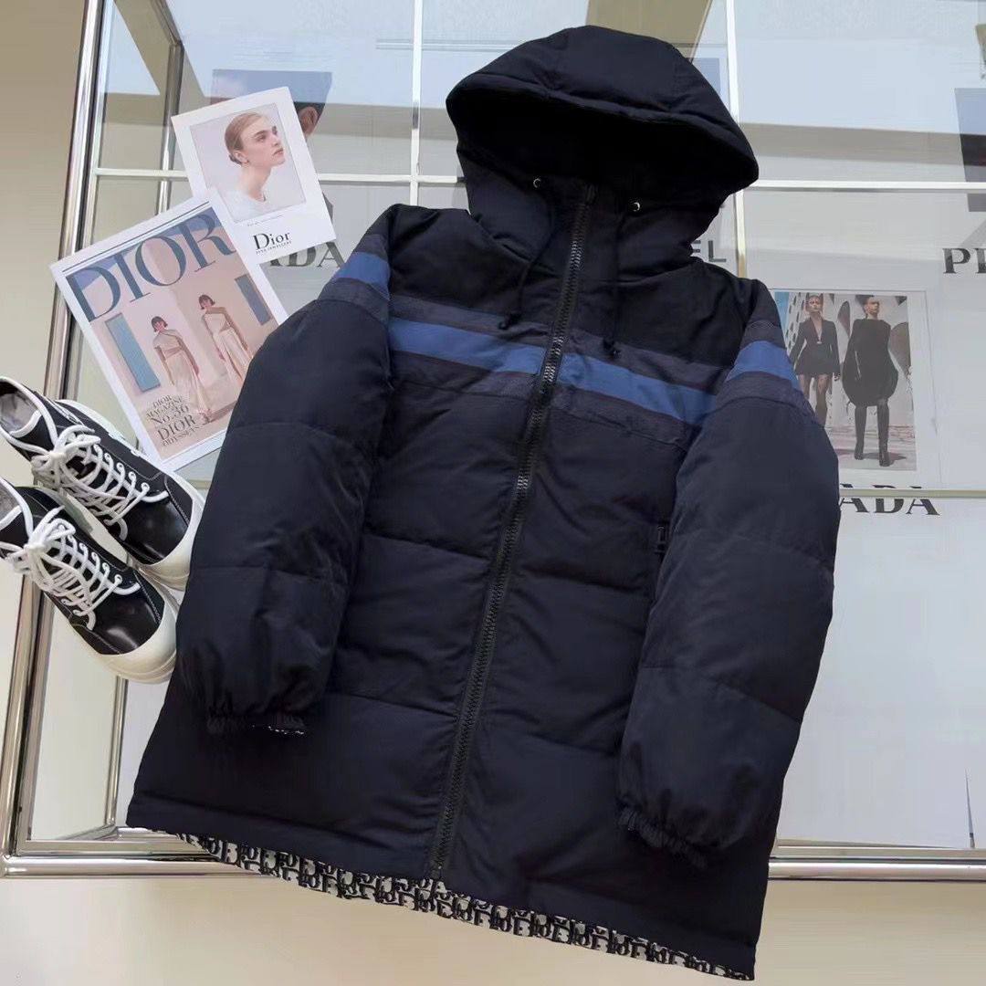 Двухсторонний пуховик коллекционный Christian Dior BP-21262 Двухсторонний пуховик коллекционный Christian Dior BP-21262