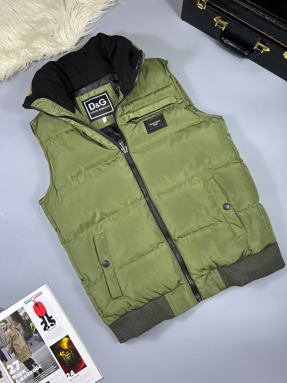 Жилет стильный Dolce & Gabbana BP-15863 Жилет стильный Dolce & Gabbana BP-15863