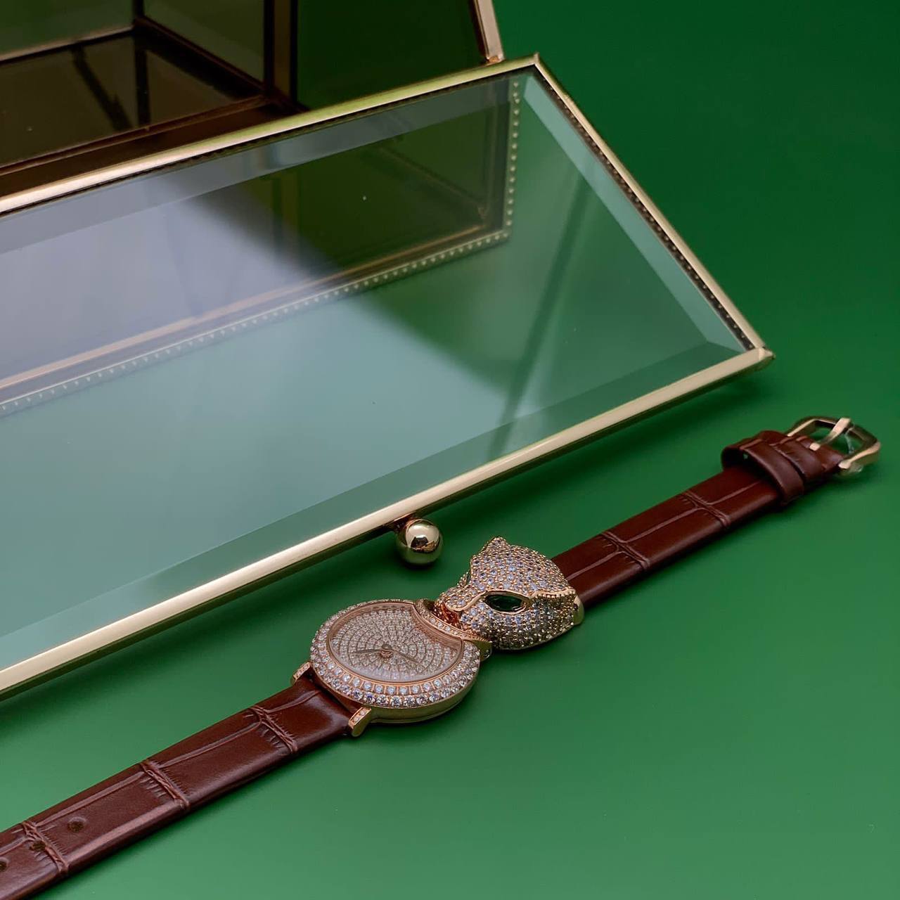 Элегантные часы Cartier BP-38342 Элегантные часы Cartier BP-38342