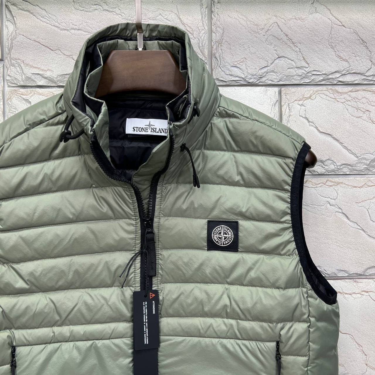 Жилет стильный STONE ISLAND BP-22727 Жилет стильный STONE ISLAND BP-22727