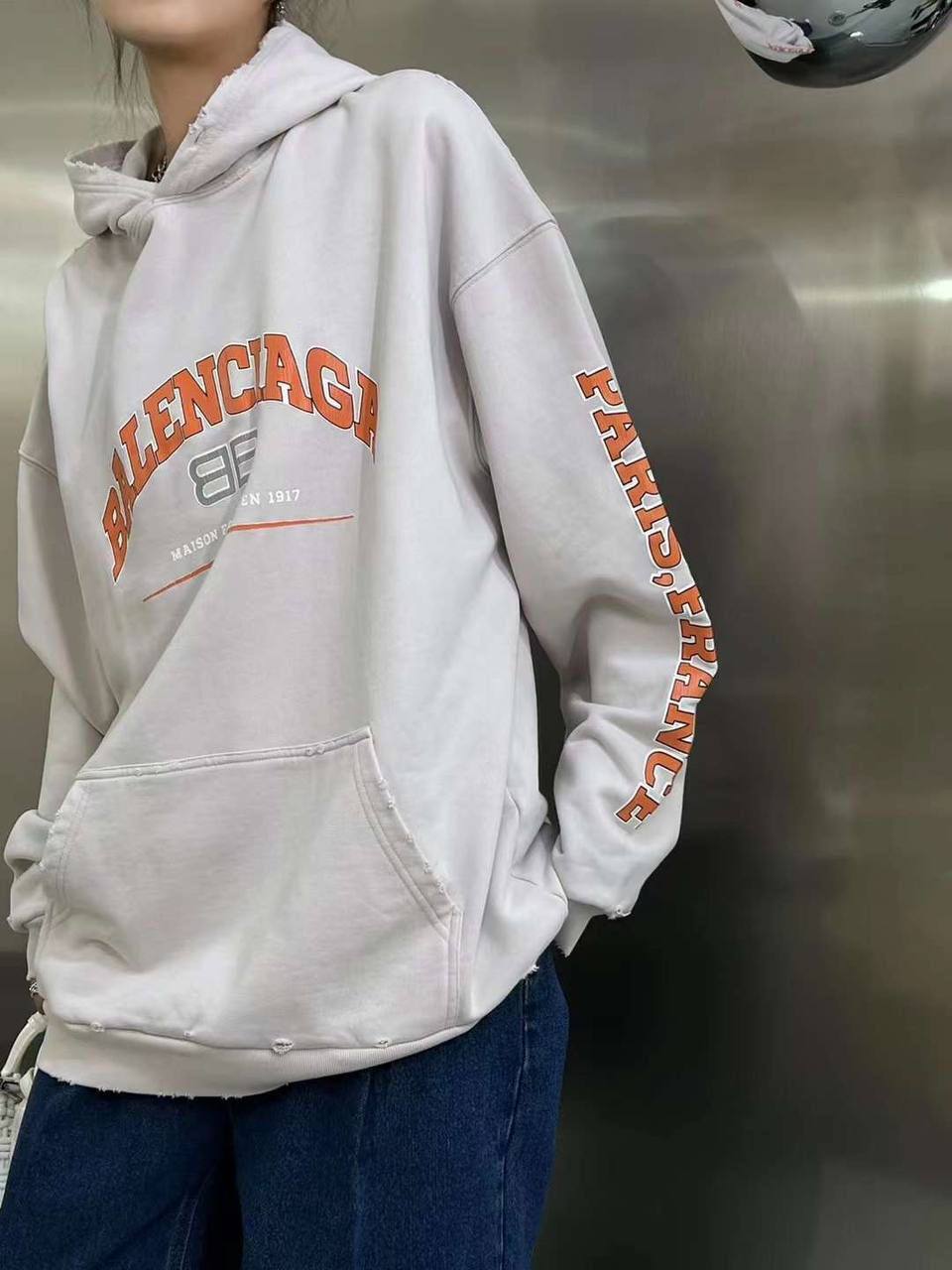 Толстовка Balenciaga коллекционная BP-25158 Толстовка Balenciaga коллекционная BP-25158