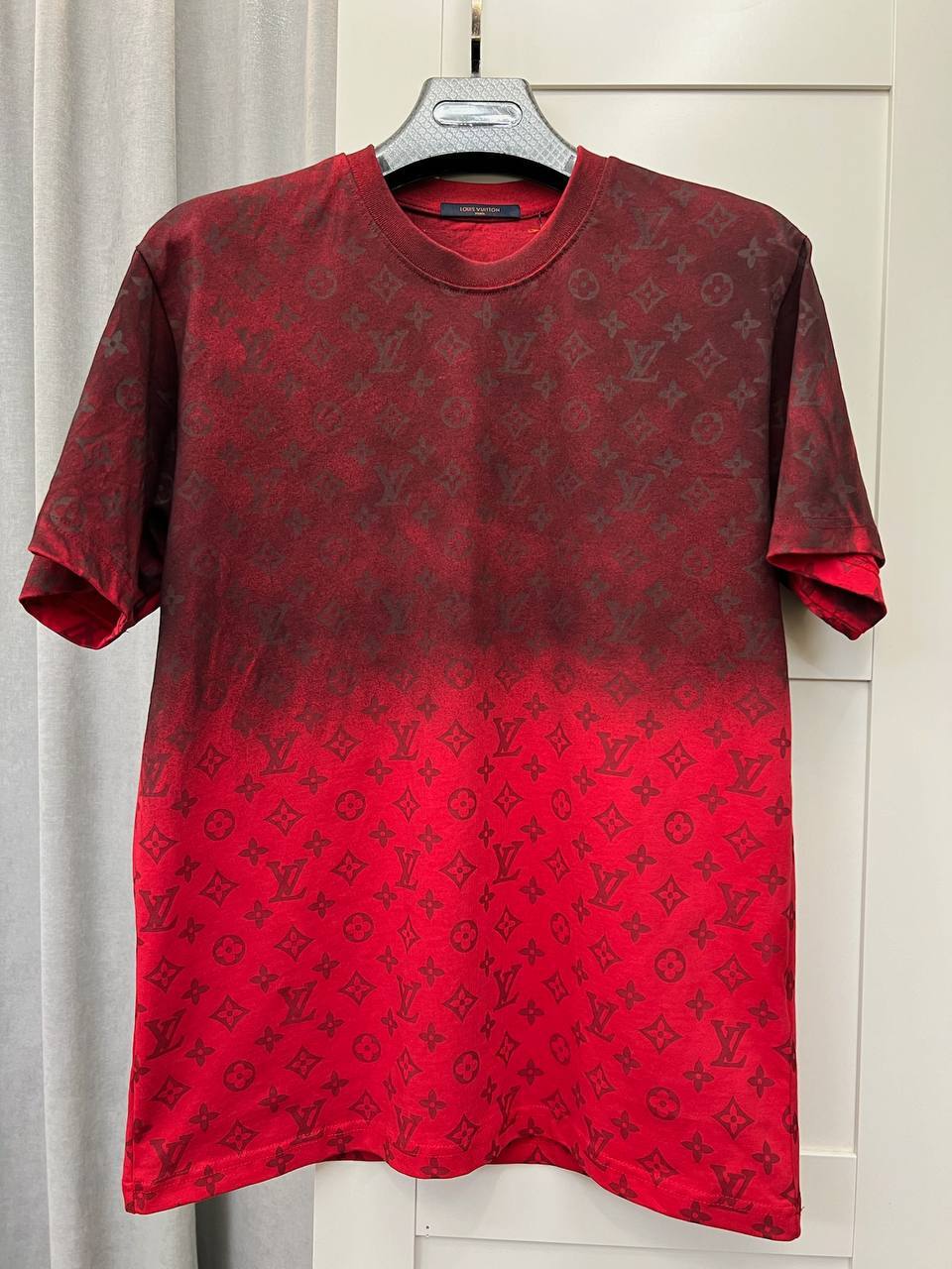 Louis Vuitton мужская футболка BP-49513 дизайнерская Louis Vuitton мужская футболка BP-49513 дизайнерская