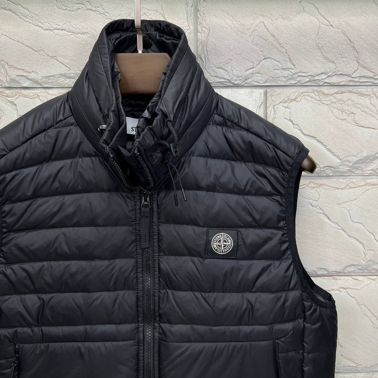 Жилет комфортный STONE ISLAND BP-22726 Жилет комфортный STONE ISLAND BP-22726