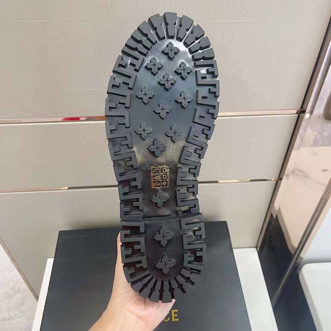 Ботинки черные стильные Versace BP-23044 Ботинки черные стильные Versace BP-23044