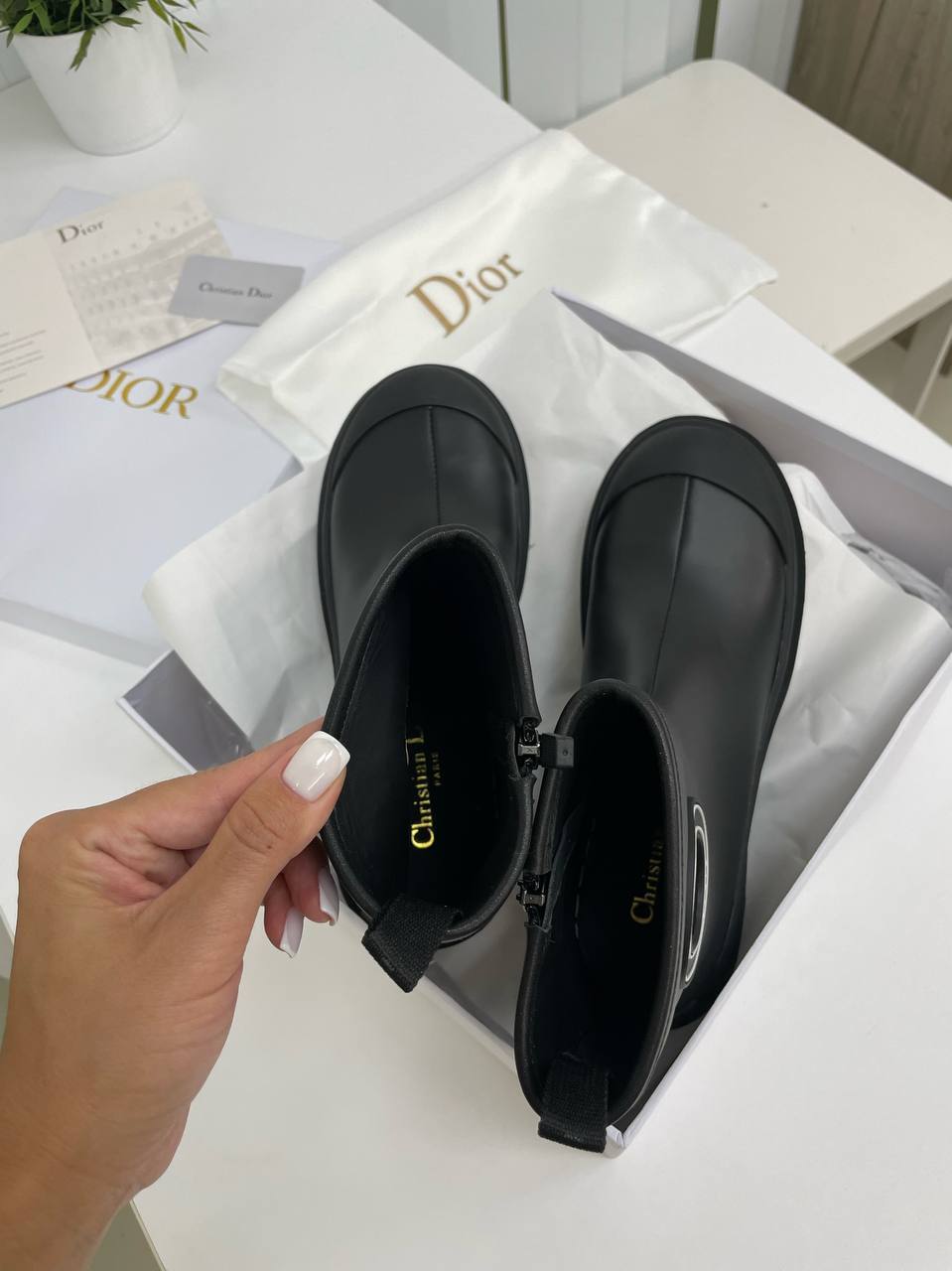 Ботинки премиальные Christian Dior BP-17550 Ботинки премиальные Christian Dior BP-17550