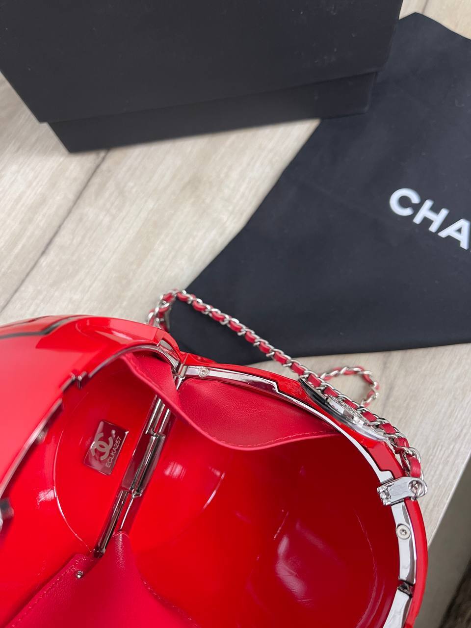 Элитный клатч Helmet Minaudiere Chanel BP-26389 Элитный клатч Helmet Minaudiere Chanel BP-26389