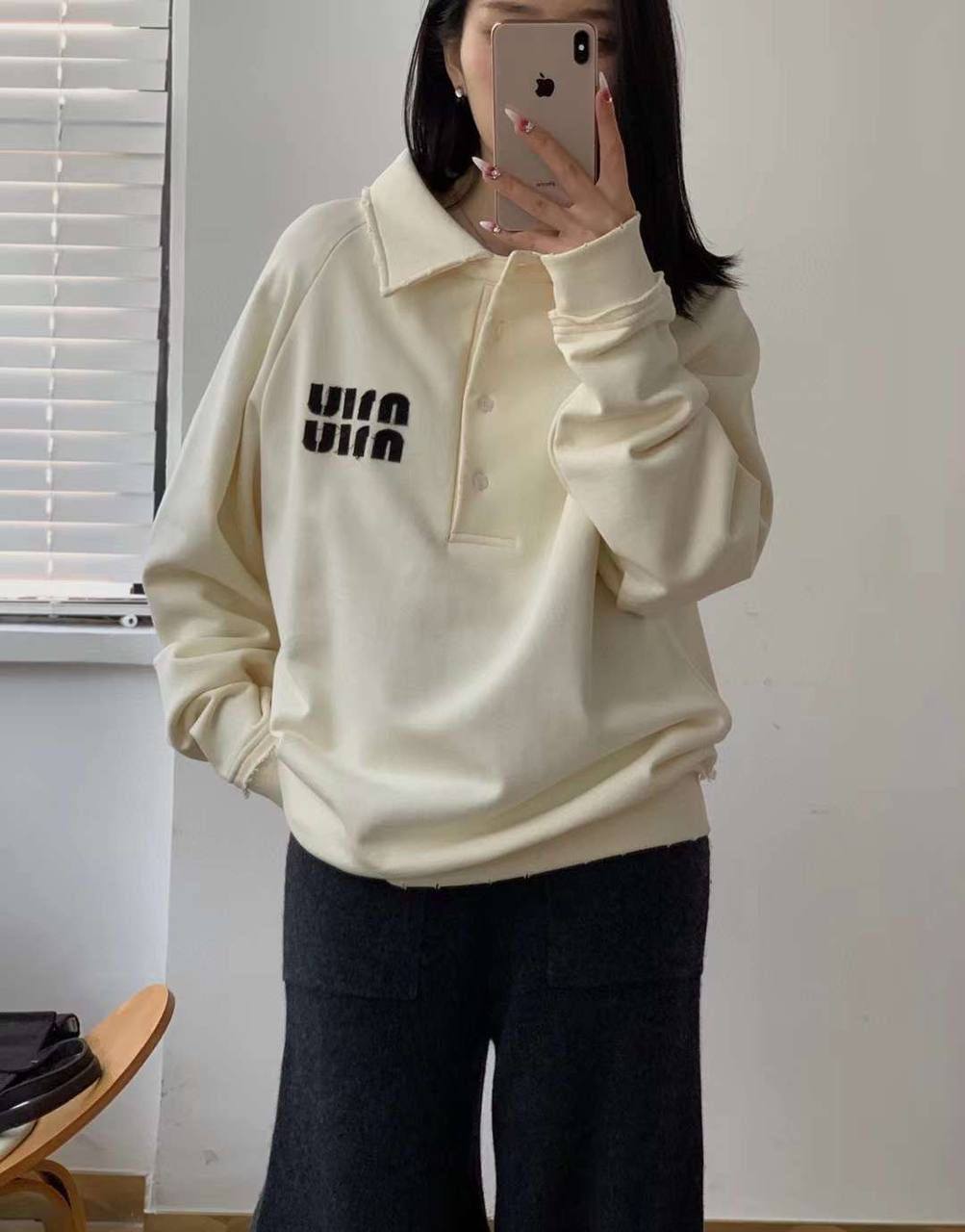 Поло Miu Miu эксклюзивное BP-47860 Поло Miu Miu эксклюзивное BP-47860