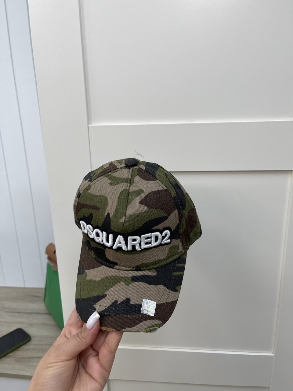 Бейсболка фирменная Dsquared BP-35721 Бейсболка фирменная Dsquared BP-35721