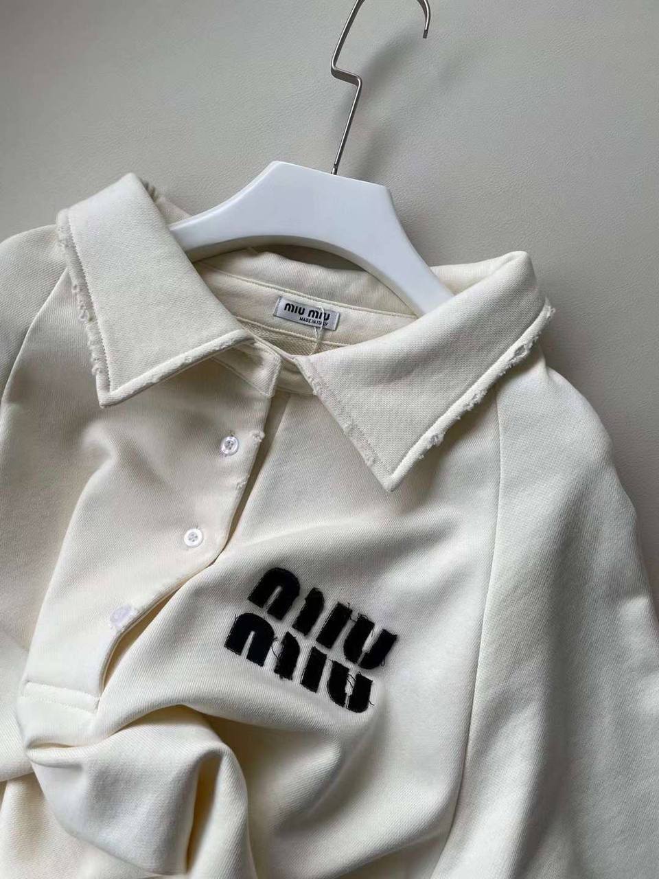 Поло Miu Miu эксклюзивное BP-47860 Поло Miu Miu эксклюзивное BP-47860