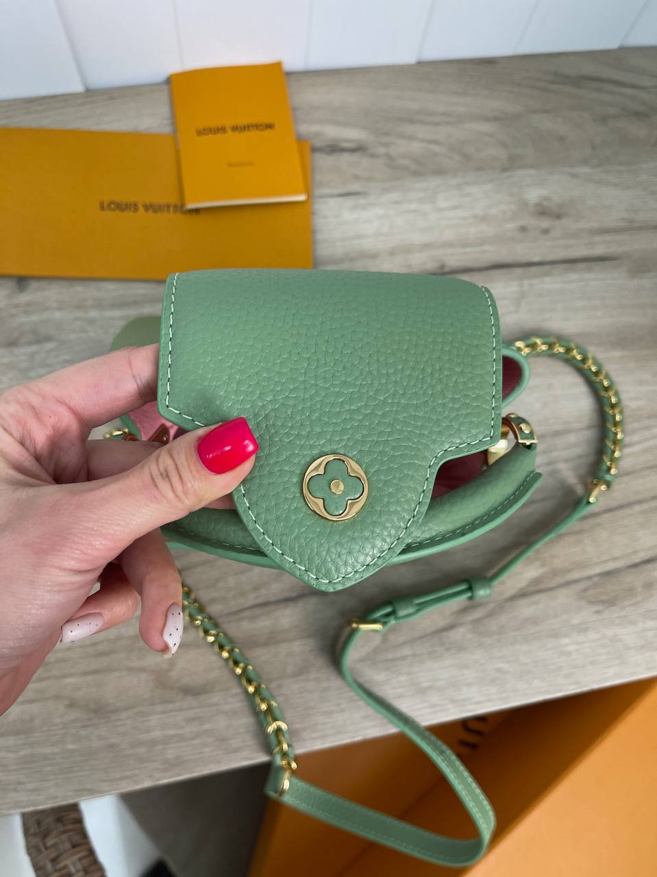 Коллекционная сумка Capucines Louis Vuitton, 20 см, BP-29919 Коллекционная сумка Capucines Louis Vuitton, 20 см, BP-29919