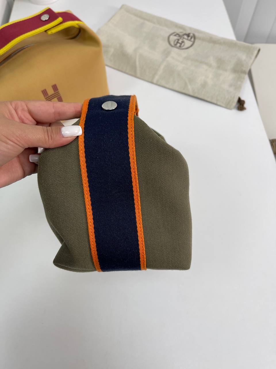 Коллекционная косметичка хаки женская Hermes BP-19665 Коллекционная косметичка хаки женская Hermes BP-19665