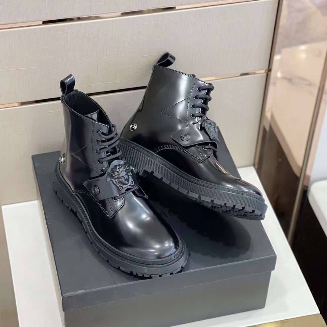 Ботинки черные стильные Versace BP-23044 Ботинки черные стильные Versace BP-23044
