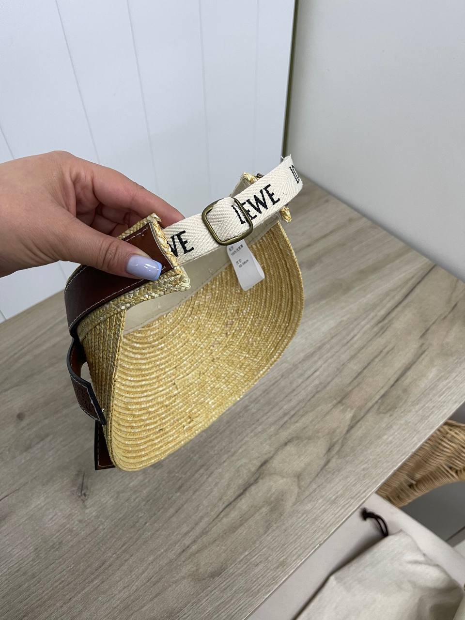 Коллекционный козырек Loewe BP-32314 Коллекционный козырек Loewe BP-32314