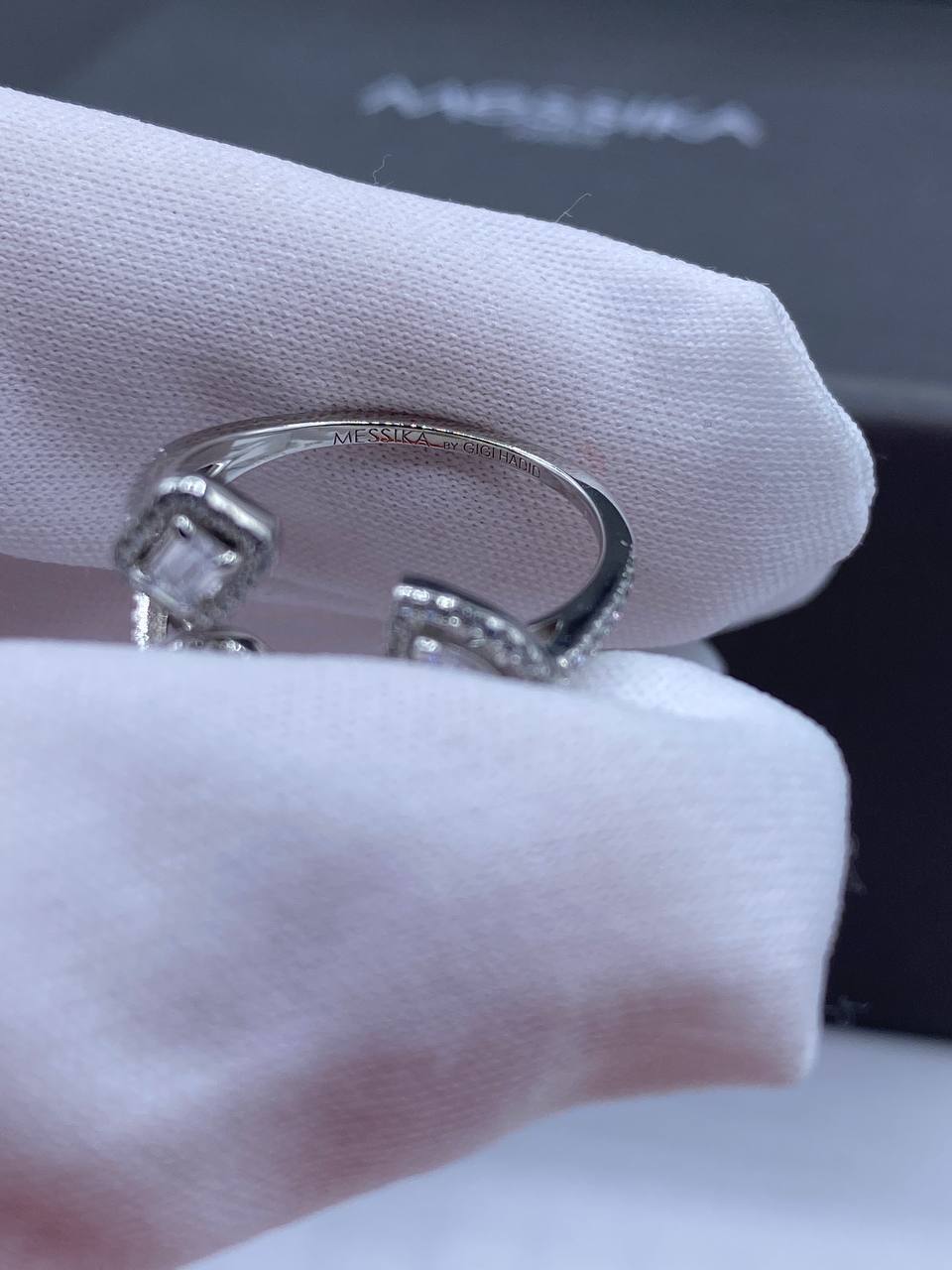 Кольцо люксовое MESSIKA BP-28702 Кольцо люксовое MESSIKA BP-28702