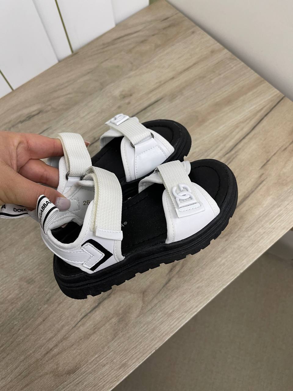 Сандалии Dolce & Gabbana BP-35251 стильные Сандалии Dolce & Gabbana BP-35251 стильные