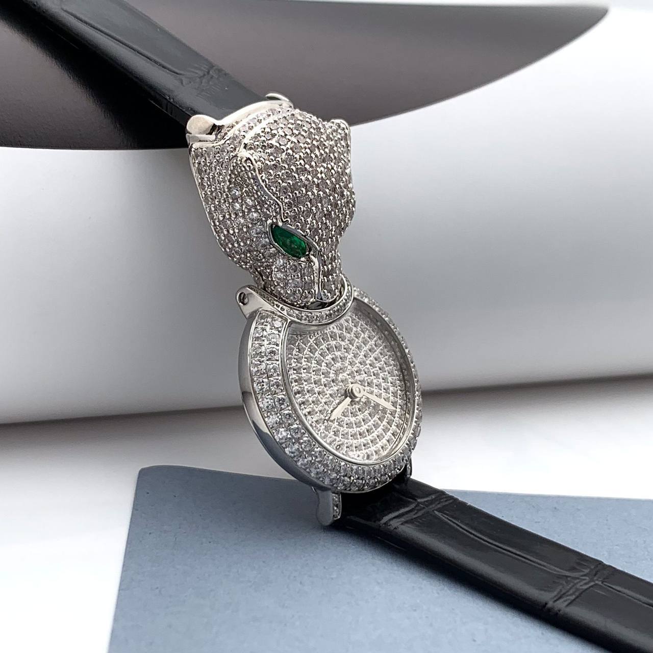 Стильные часы Cartier BP-38341 Стильные часы Cartier BP-38341