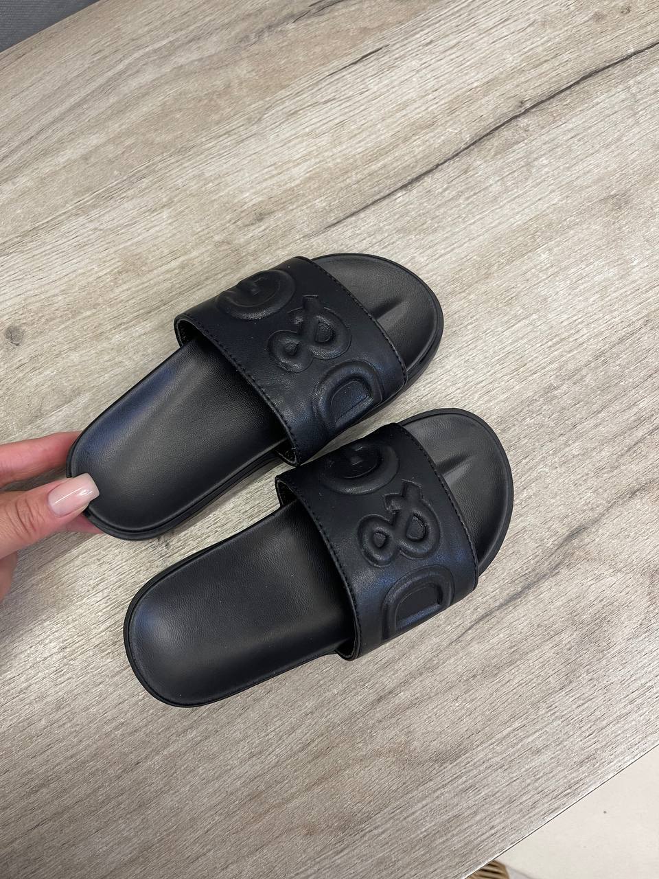 Шлепанцы Dolce & Gabbana BP-52184 трендовые Шлепанцы Dolce & Gabbana BP-52184 трендовые