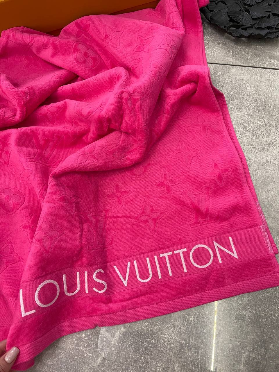 Полотенце Louis Vuitton BP-43342 стильное Полотенце Louis Vuitton BP-43342 стильное