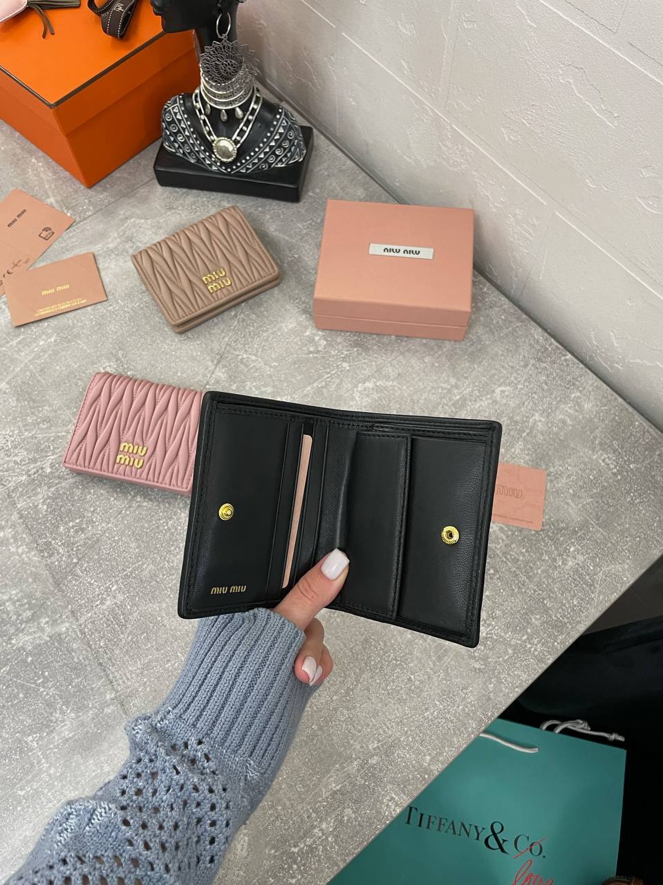 Кошелёк коллекционный Miu Miu BP-46582 Кошелёк коллекционный Miu Miu BP-46582