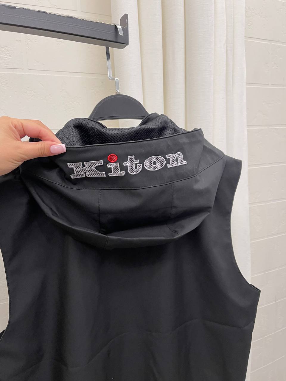 Kiton жилет BP-49191 Kiton жилет BP-49191