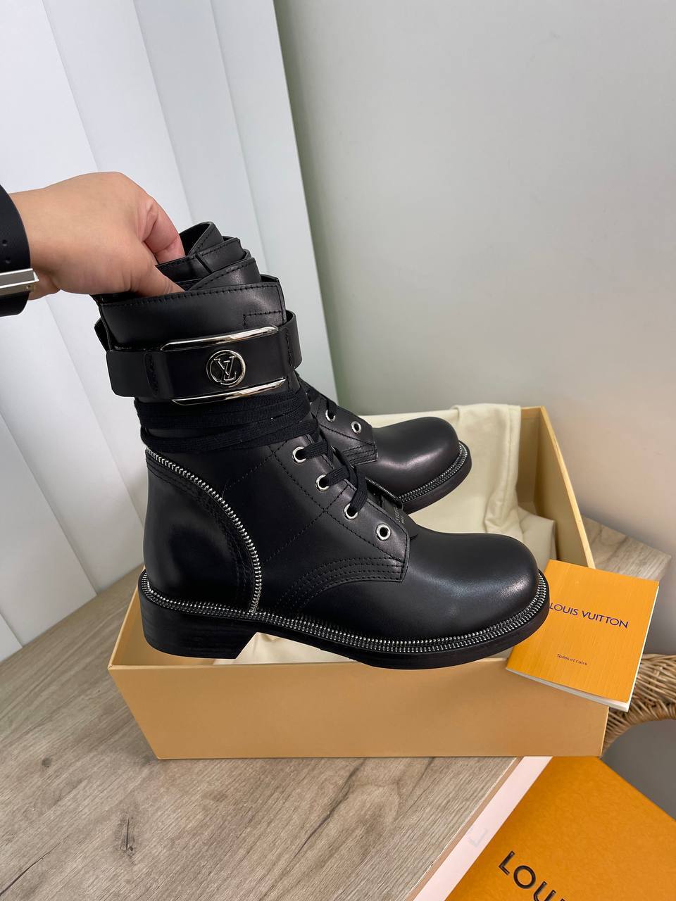 Люкс ботинки Louis Vuitton BP-24324 Люкс ботинки Louis Vuitton BP-24324