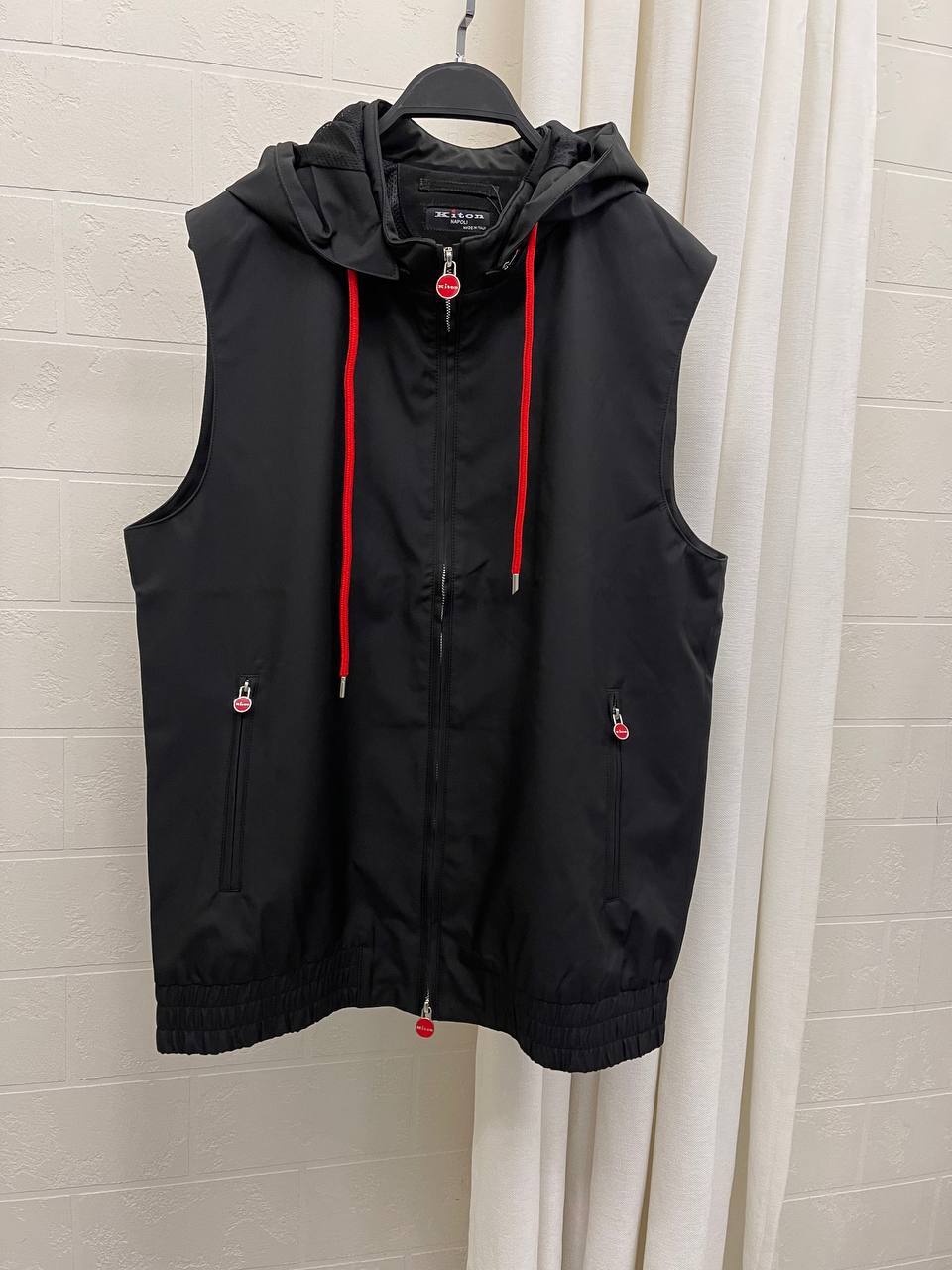 Kiton жилет BP-49191 Kiton жилет BP-49191