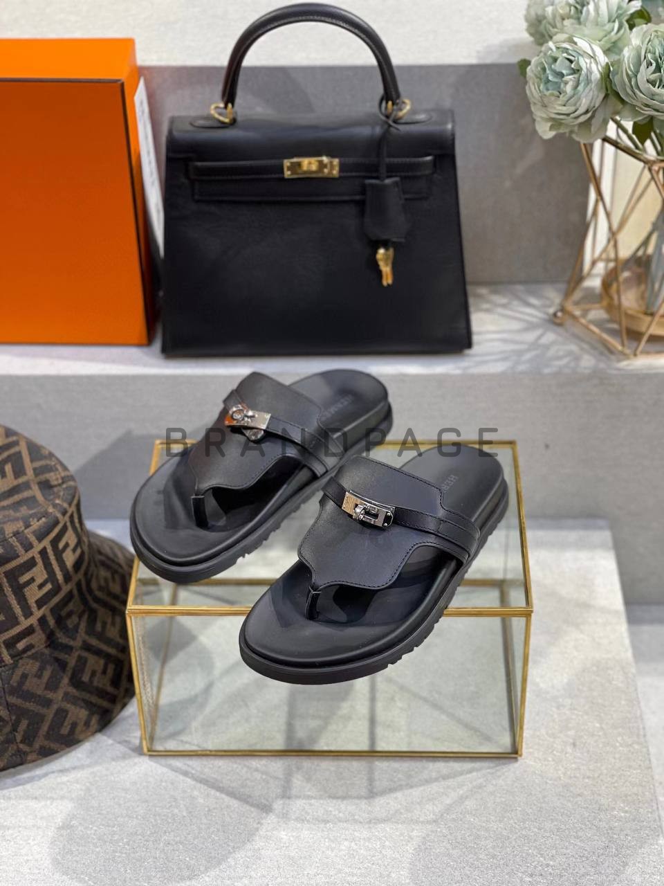 Шлепанцы кожаные Hermes Empire BPLUX12439 Шлепанцы кожаные Hermes Empire BPLUX12439