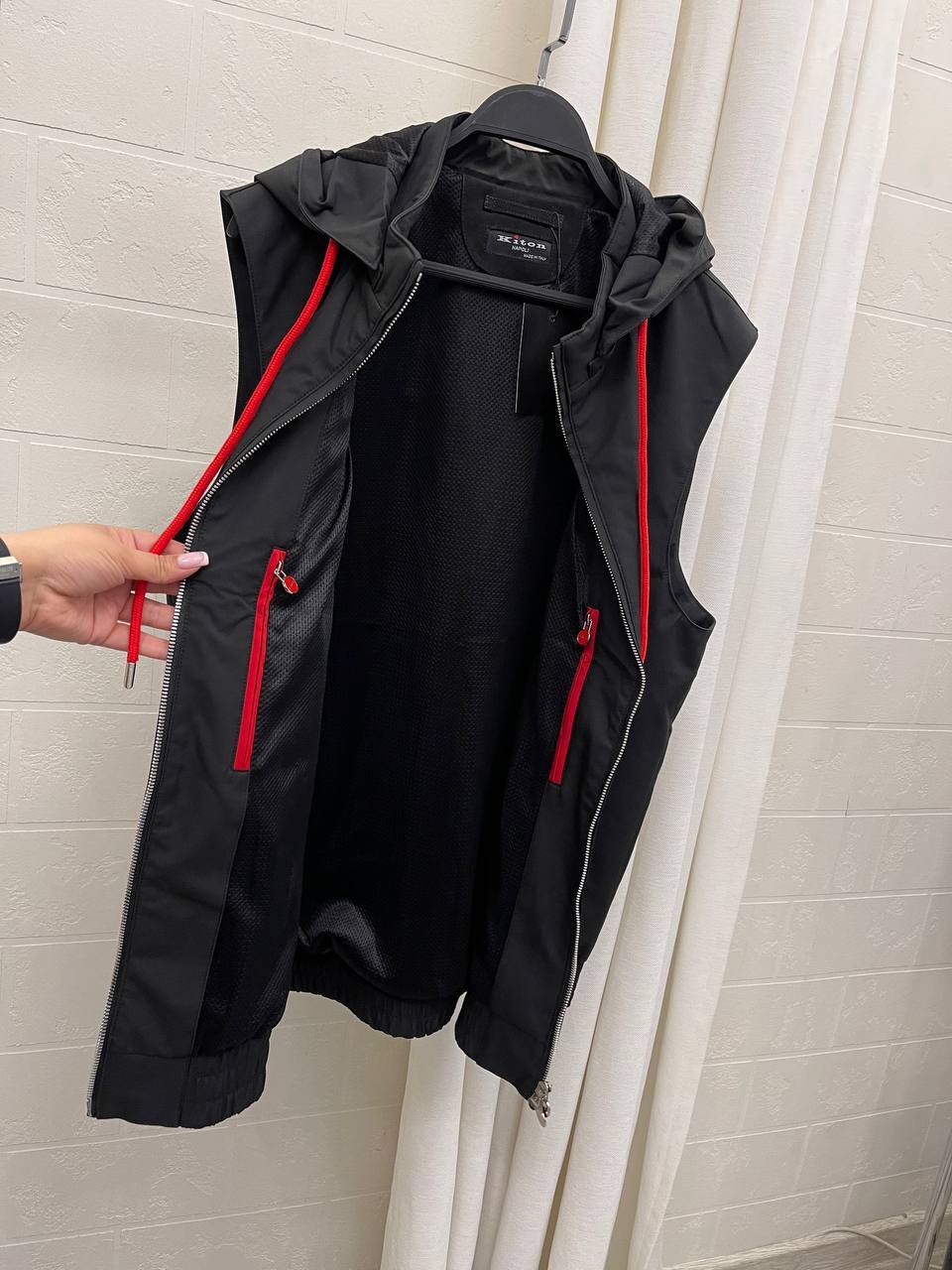 Kiton жилет BP-49191 Kiton жилет BP-49191