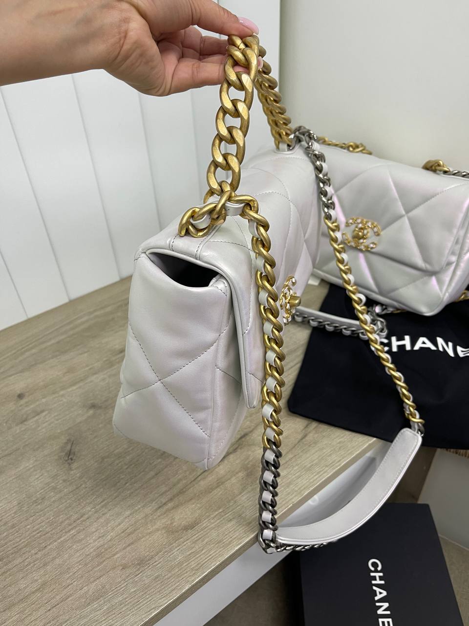 Конверт-сумка коллекционная Chanel 19 30см Chanel BP-37628 Конверт-сумка коллекционная Chanel 19 30см Chanel BP-37628