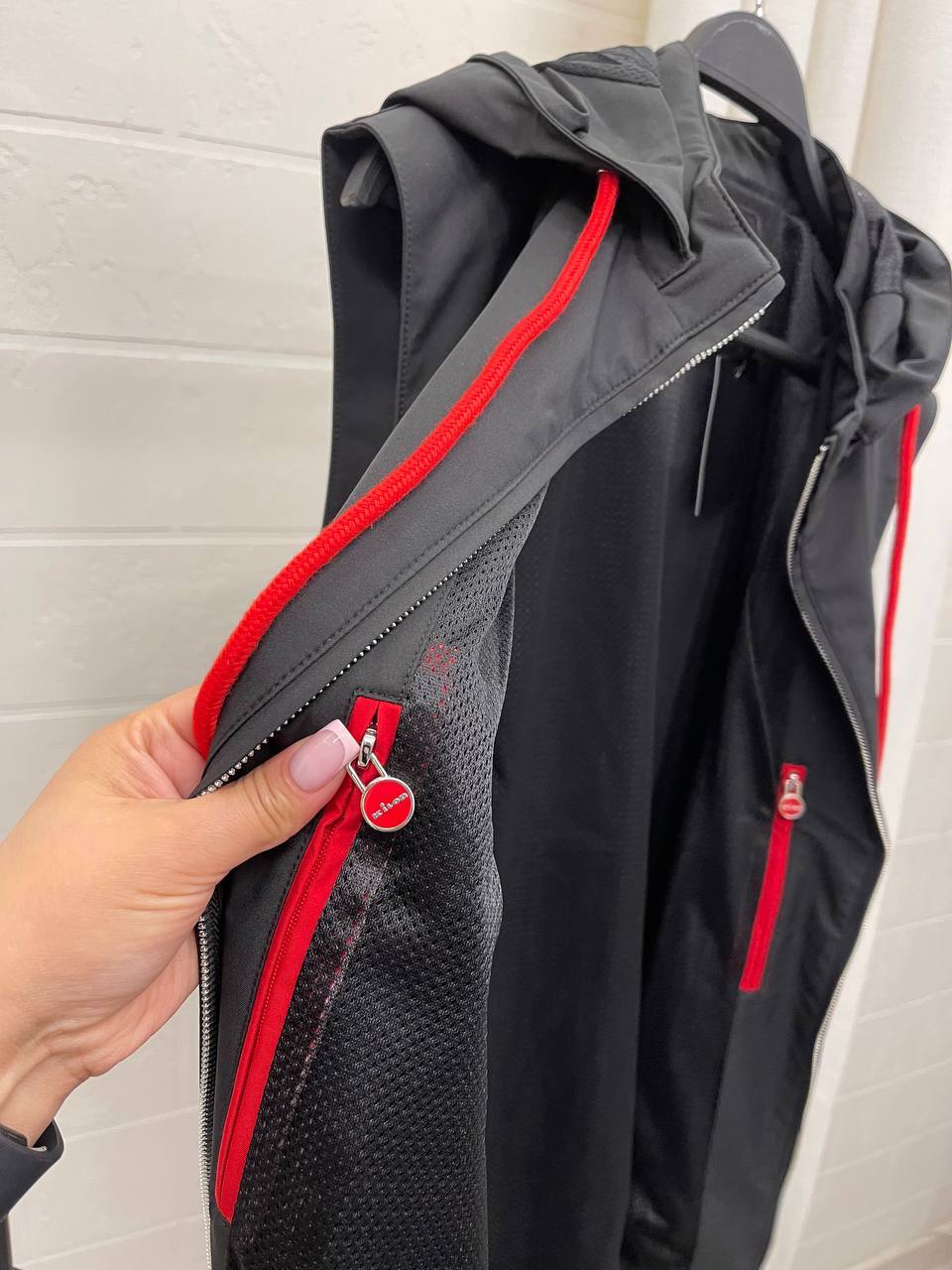 Kiton жилет BP-49191 Kiton жилет BP-49191