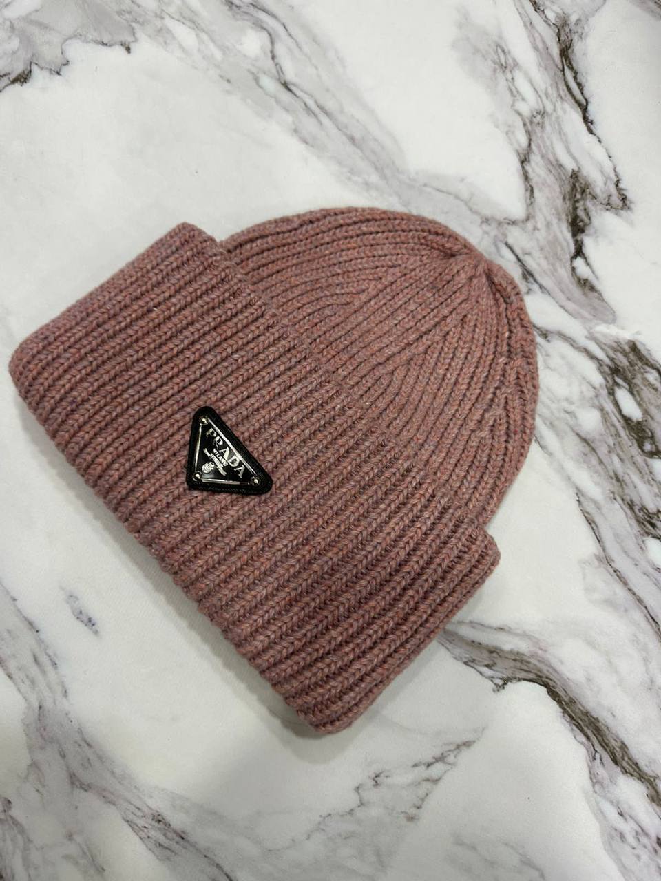 Премиум шапка Prada BP-42795 Премиум шапка Prada BP-42795