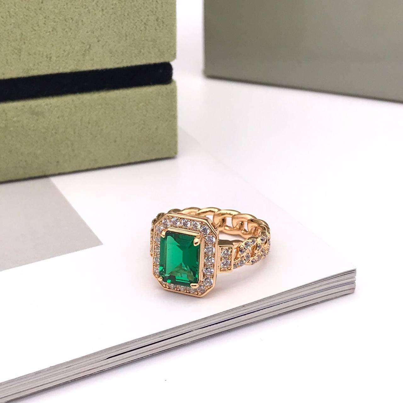 Кольцо Van Cleef BP-16516 трендовое Кольцо Van Cleef BP-16516 трендовое