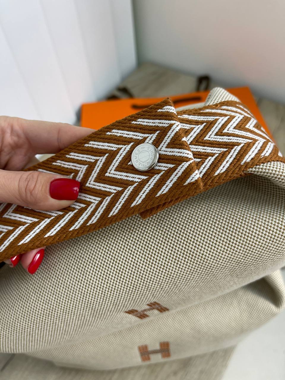 Косметичка светло-серая 21 см премиум женская Hermes BP-24602 Косметичка светло-серая 21 см премиум женская Hermes BP-24602