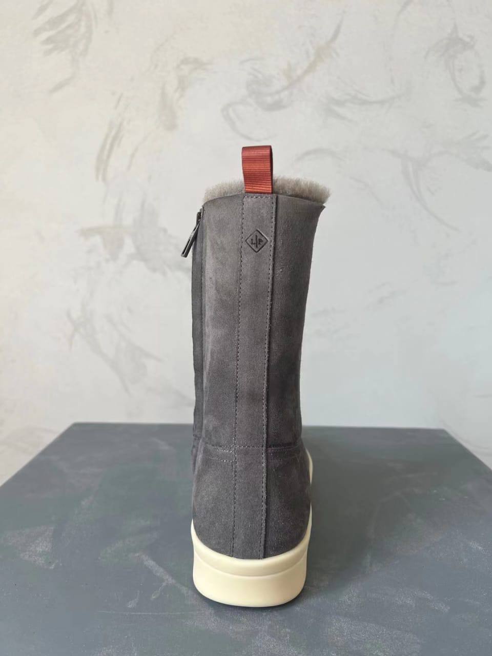 Замшевые ботинки Loro Piana стильные BP-24695 Замшевые ботинки Loro Piana стильные BP-24695