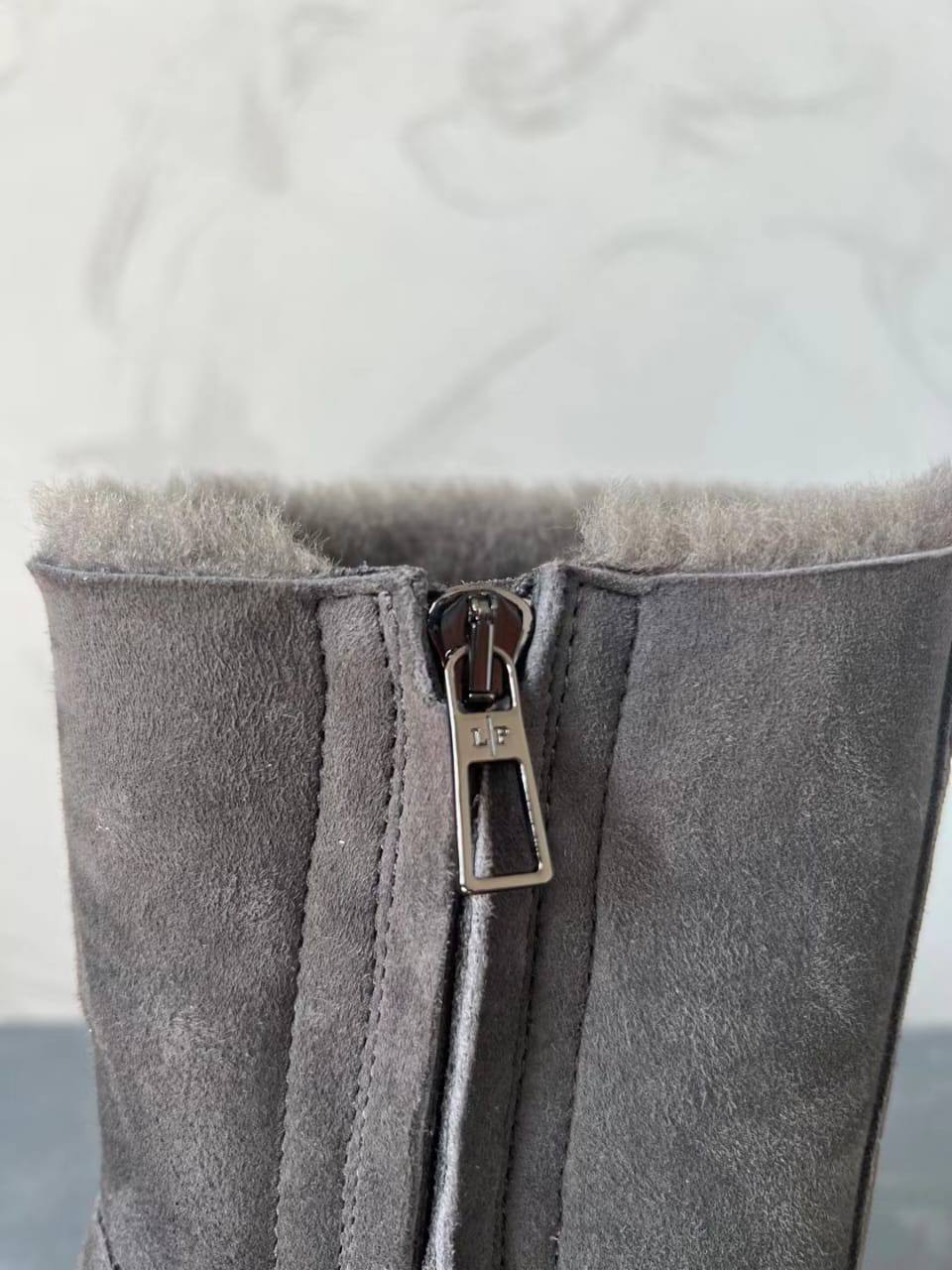 Замшевые ботинки Loro Piana стильные BP-24695 Замшевые ботинки Loro Piana стильные BP-24695