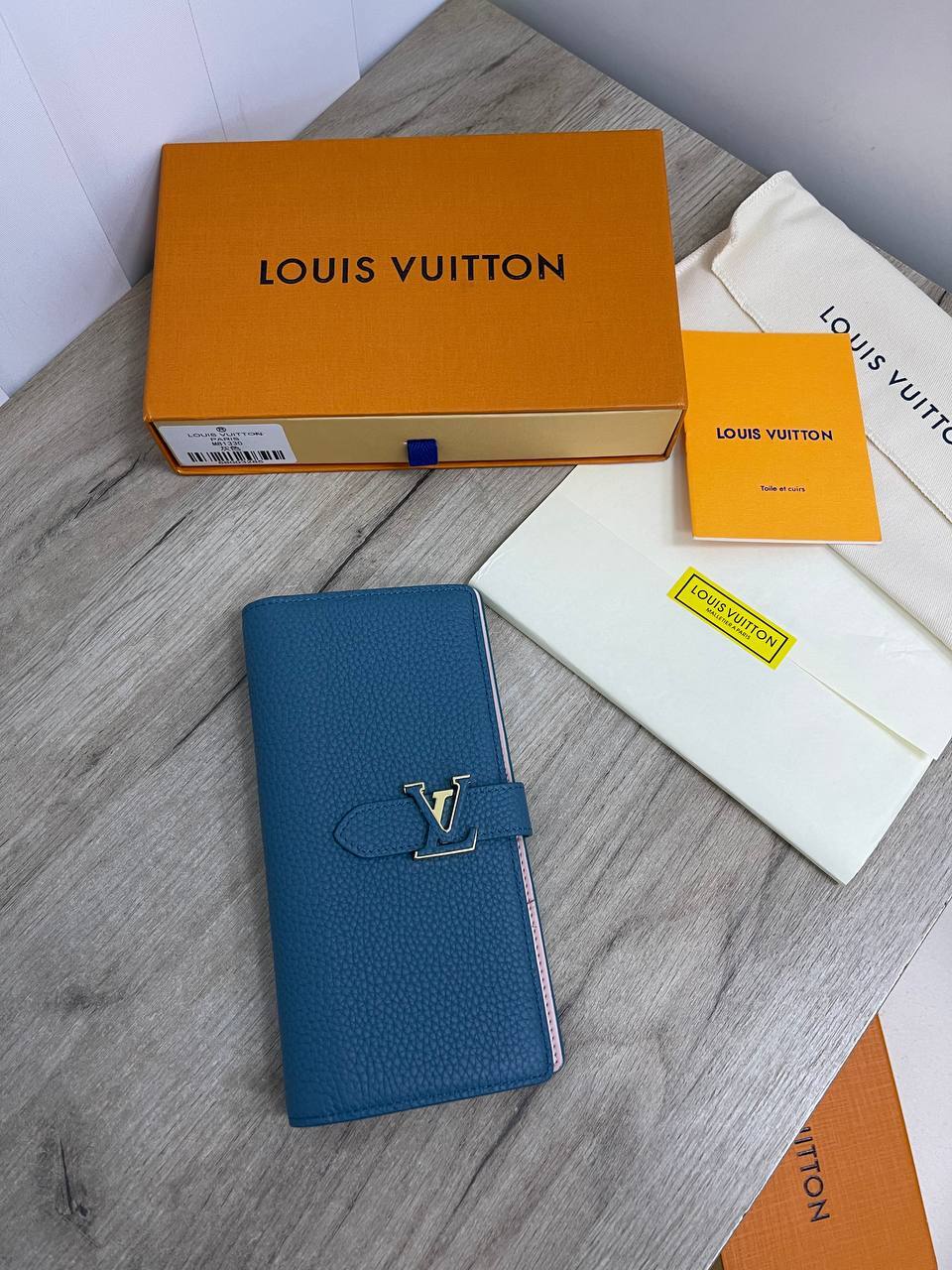 Кошелёк премиум Vertical Louis Vuitton BP-24597 Кошелёк премиум Vertical Louis Vuitton BP-24597
